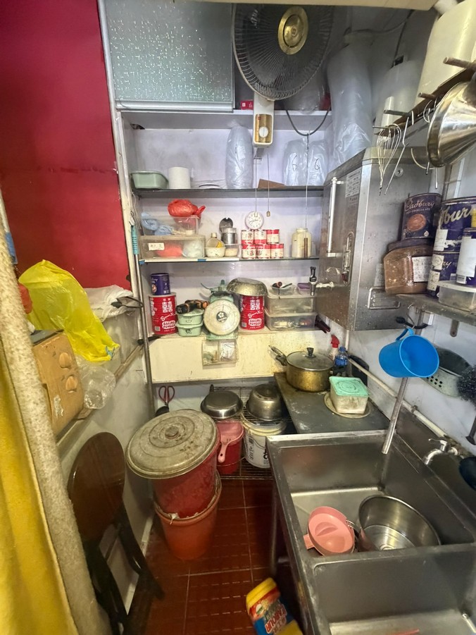 出售深水埗平租小食店